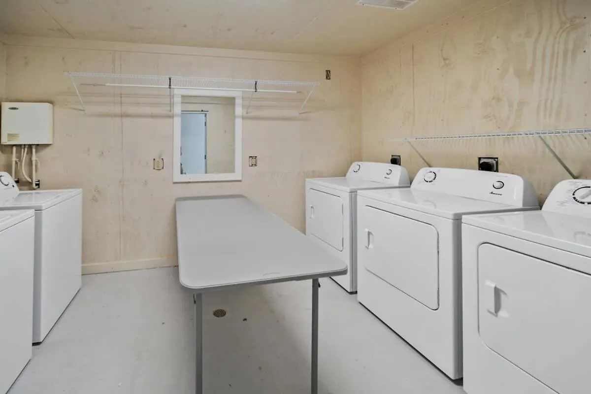 Newly Renovated Condo With Private Balcony! Panama City Beach